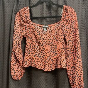 Long sleeve crop top
